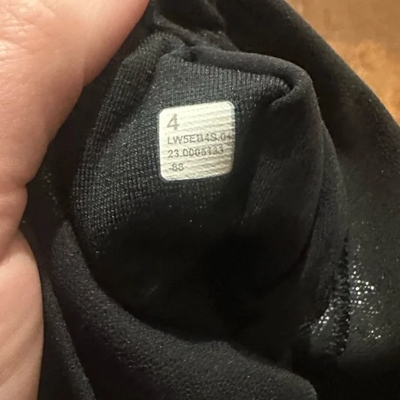 Lululemon Align Shine 25” leggings - Picture 8 of 8